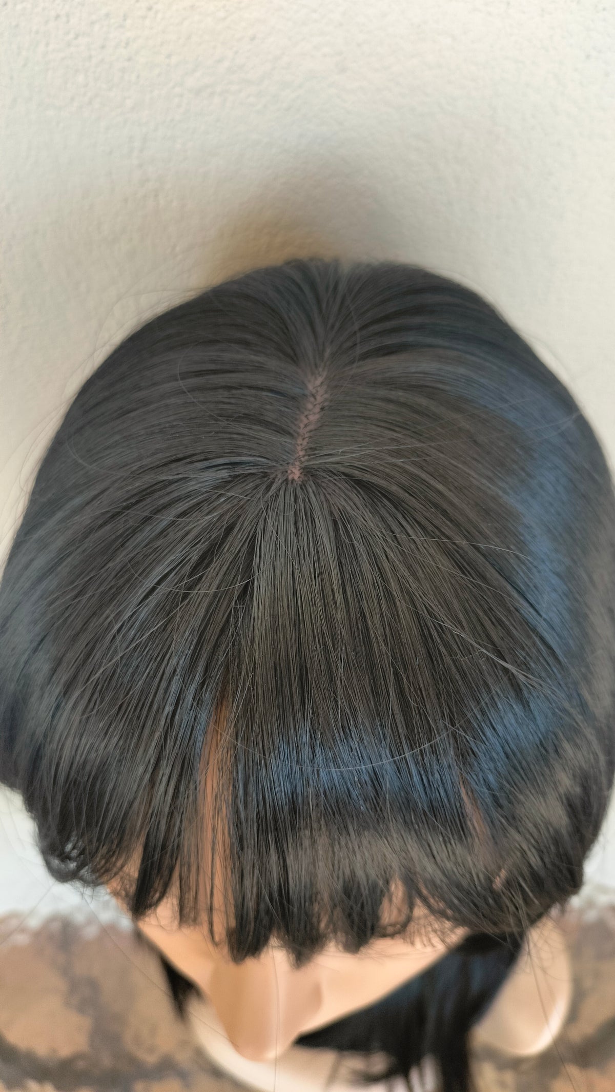 Peluca Jenna – Tono Negro Corte Degrafilado/Capas Con Fleco- Premium