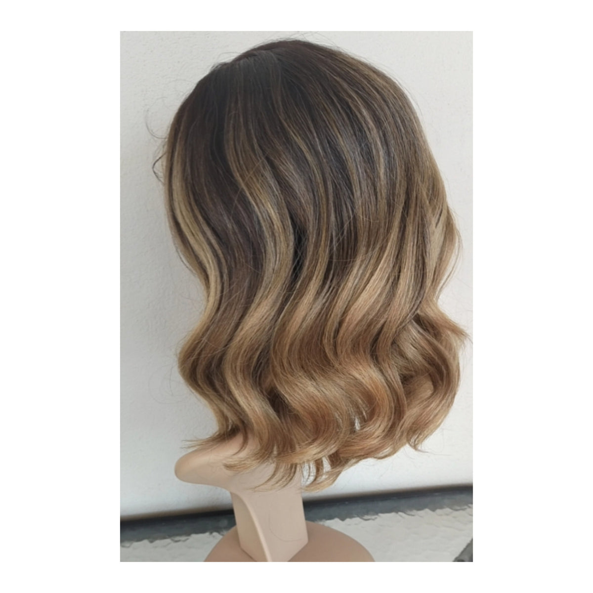 Peluca "Roxana"Oncologíca/Alopecia-Ondulada-Rubia