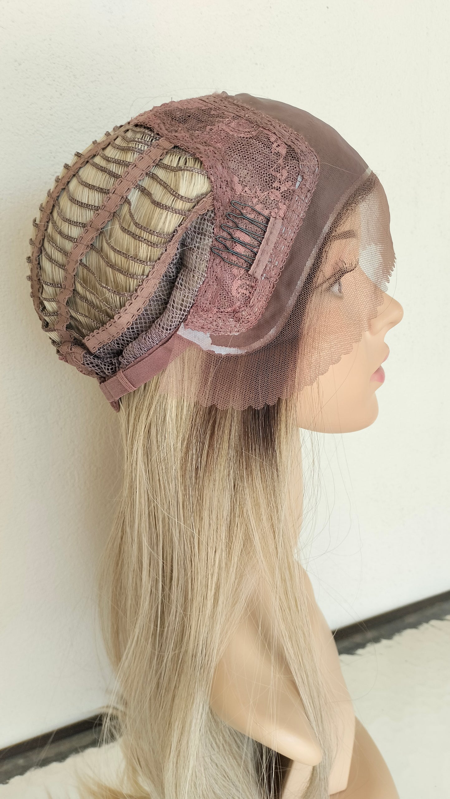 Peluca Modelo Isabel lace front 4"x4" libre peinado tono 3tt/mocha rubio cenizo