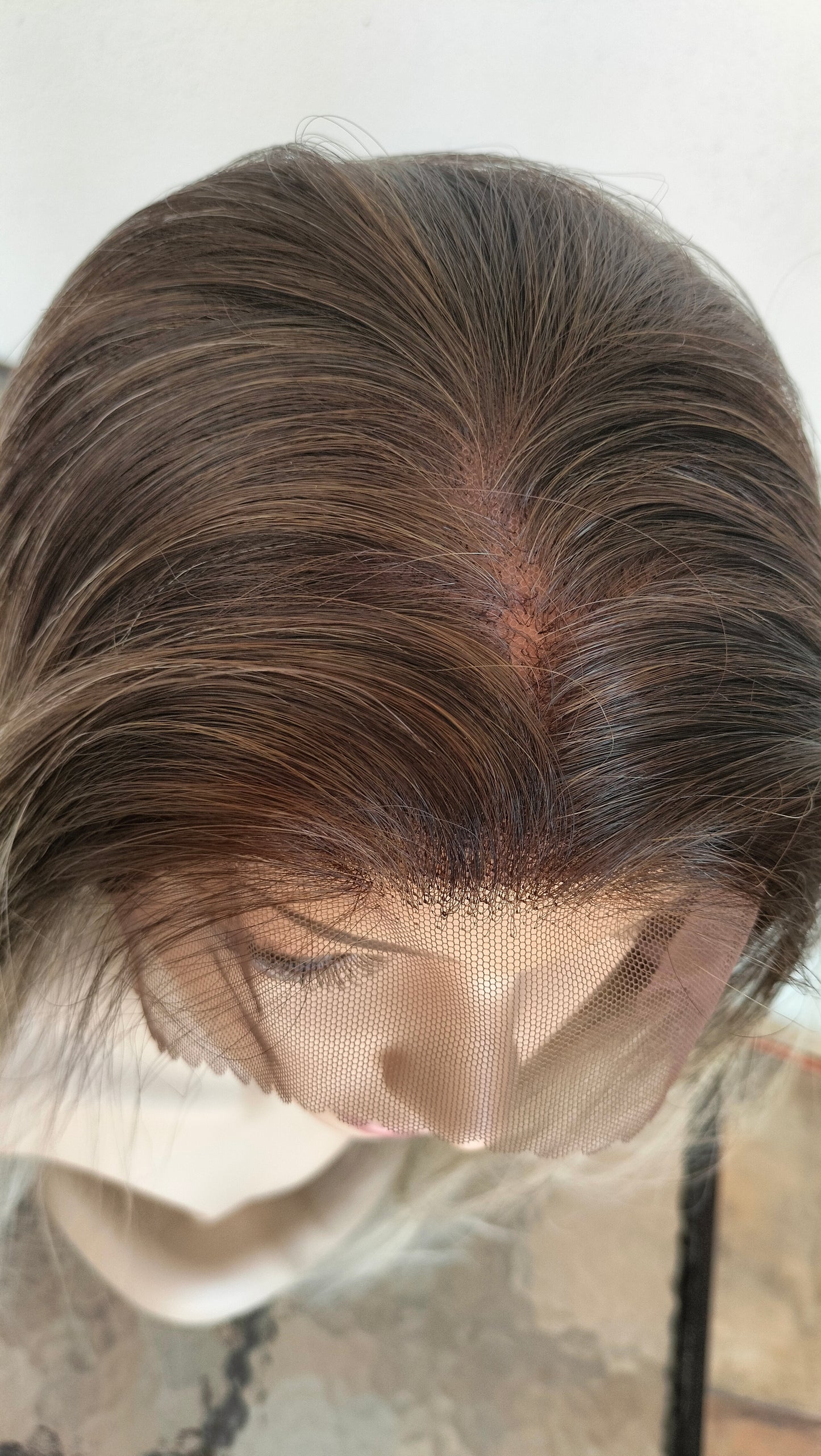 Peluca Modelo Isabel lace front 4"x4" libre peinado tono 3tt/mocha rubio cenizo