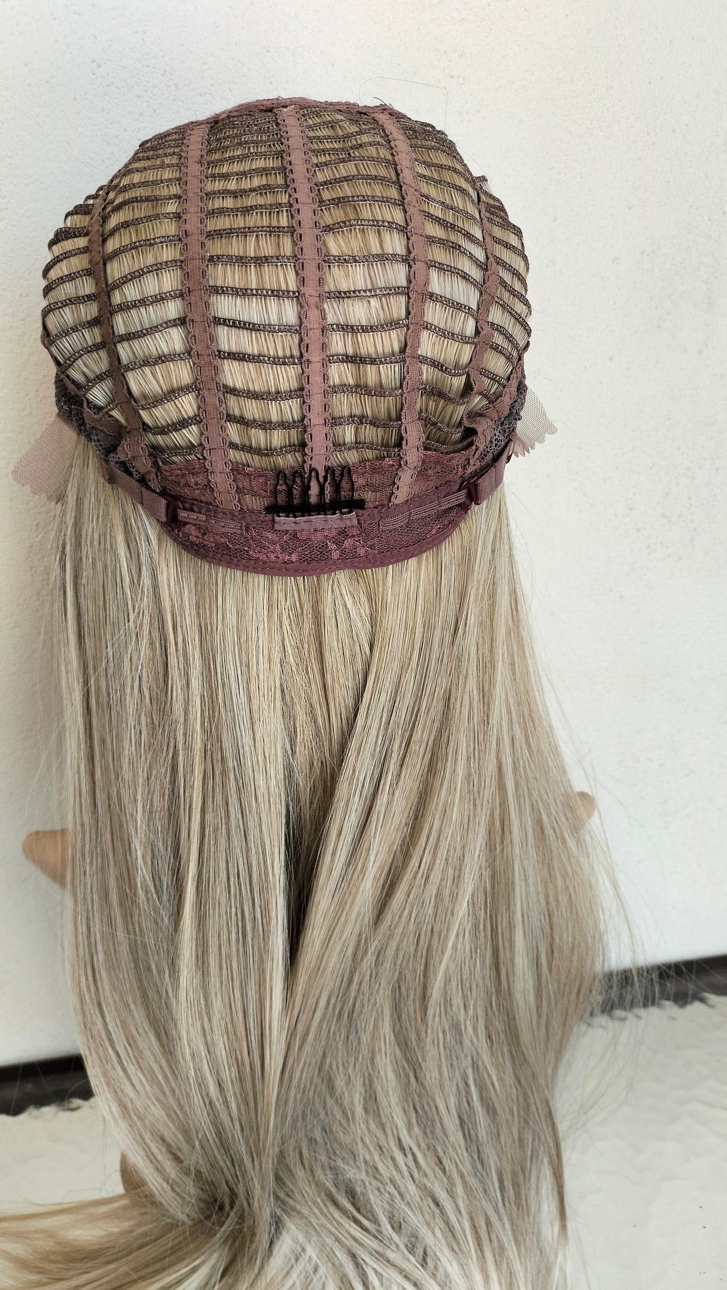 Peluca Modelo Isabel lace front 4"x4" libre peinado tono 3tt/mocha rubio cenizo